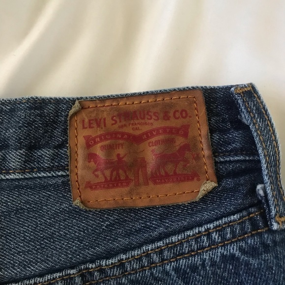 Levi's Shorts - Picture 3 of 3
